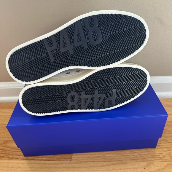 P448 size 39 - Picture 4 of 5